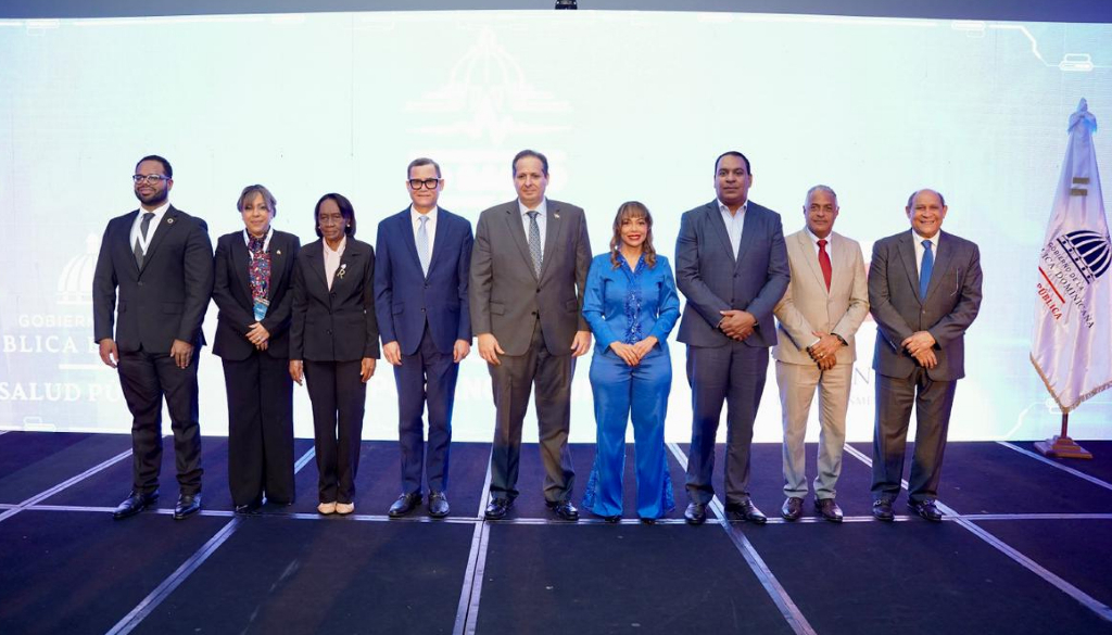 Autoridades realizan Summit de Salud Digital 2025 