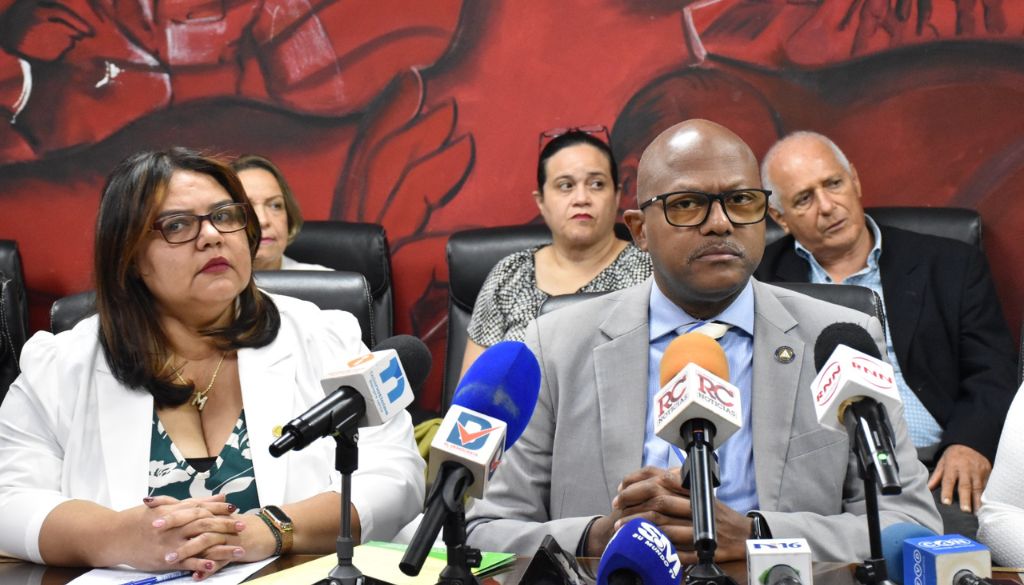 CMD confirma aumento salarial y reitera demandas pendientes en el sector salud 