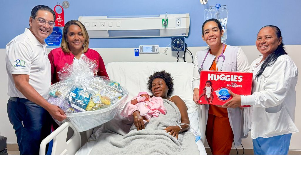 Centro Médico Punta Cana recibe primer bebé nacido en 2026 