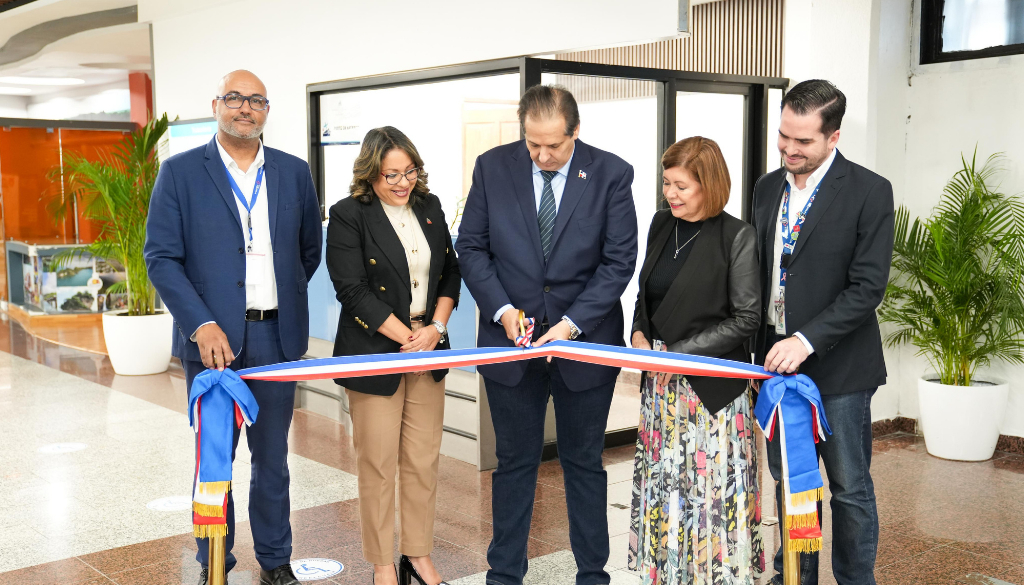 Ministerio de Salud inaugura nuevo Punto de Entrada en el AILA 