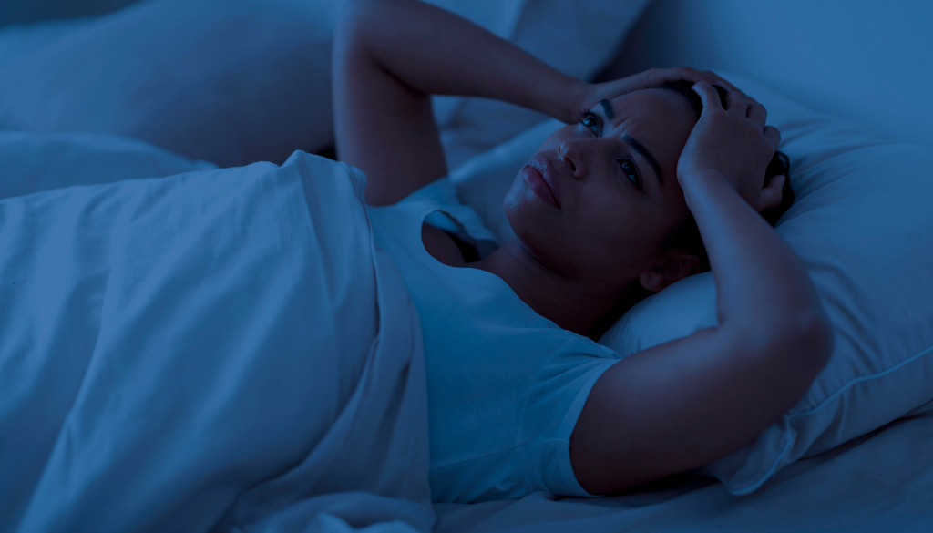 Estudio advierte que los sonidos de lluvia o mar pueden perjudicar el sueño 