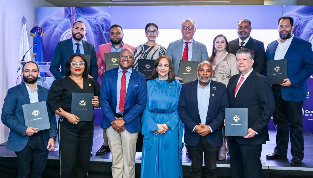 Sociedades médicas sellan alianza para fortalecer atención en salud 