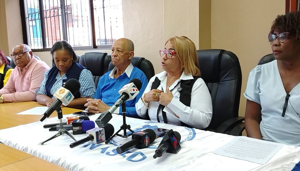 De la espera a la calle: gremios de salud lanzan ultimátum al Gobierno 