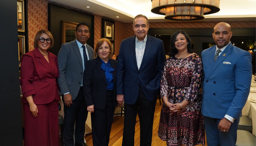 Hospital Plaza de la Salud reúne expertos en encuentro previo a su Jornada Científica Internacional 